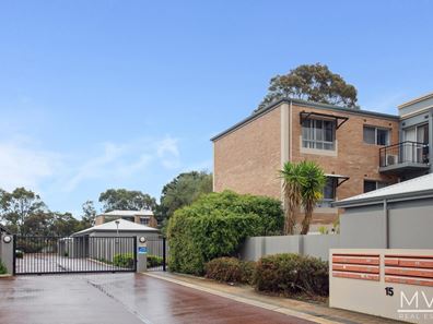 8/15 Friar John Way, Coolbellup WA 6163