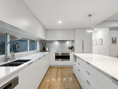 299A Camberwarra  Drive, Craigie WA 6025