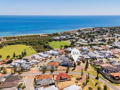 20 Seaview Place, Wannanup WA 6210