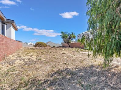 20 Seaview Place, Wannanup WA 6210