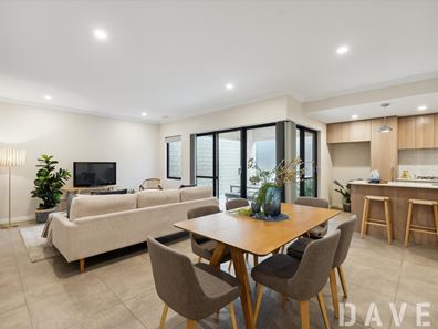 12 Johns Wood Drive, Kingsley WA 6026