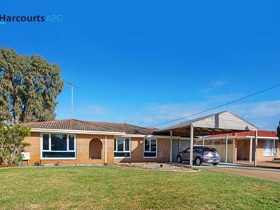 10 Ganfield Street, Carey Park WA 6230