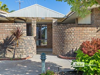 19 Lyons  Way, Harvey WA 6220