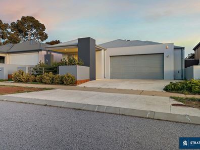 11 Hazewinkel Gardens, Champion Lakes WA 6111