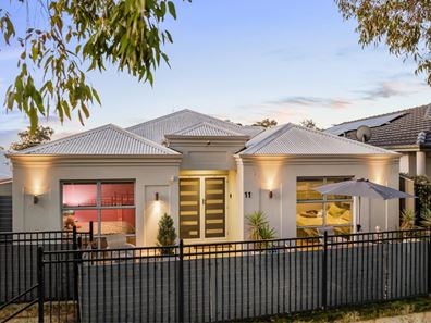 11 Lambeth Circle, Wellard WA 6170