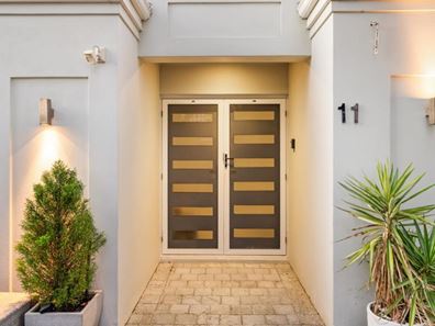 11 Lambeth Circle, Wellard WA 6170