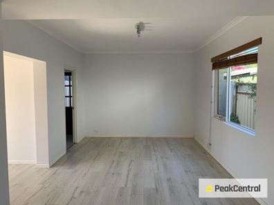5a Ashbourne Way, Hamilton Hill WA 6163