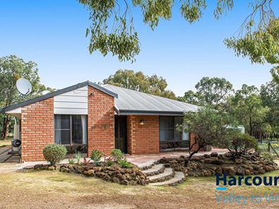 27 Warbler Court, Chittering WA 6084