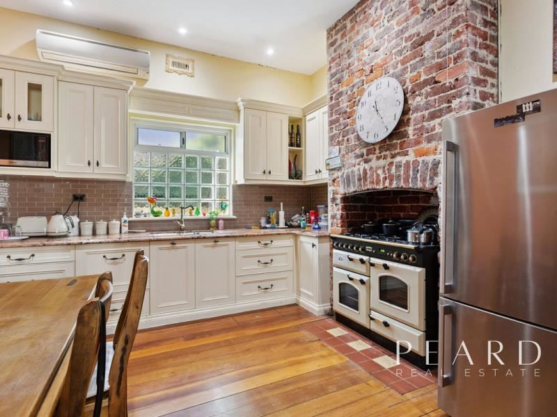 18 Lichfield Street, Victoria Park WA 6100
