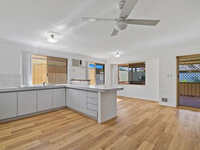 16 Bernier Close, Waikiki WA 6169