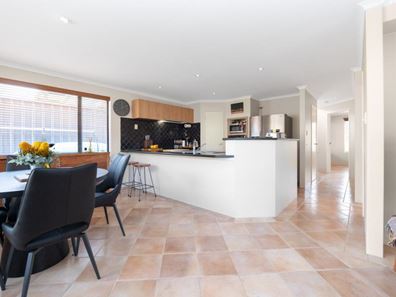 9 Plowman Circle, Maylands WA 6051