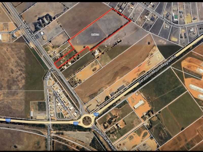 291 Edward  Road, Geraldton