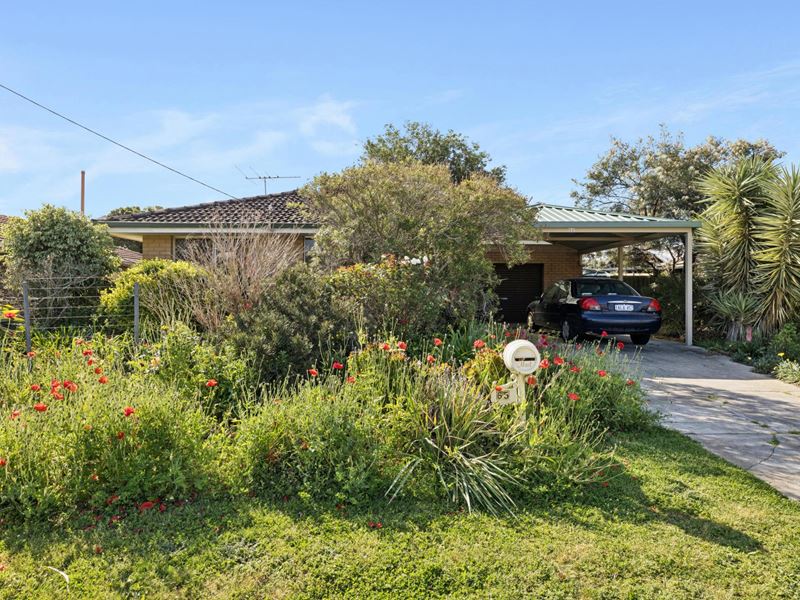 65 Jacqueline Drive, Thornlie WA 6108