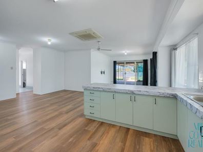 12 Longva Road, Moresby WA 6530