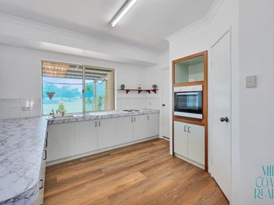 12 Longva Road, Moresby WA 6530