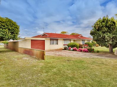 5 Farnham Way, Morley WA 6062