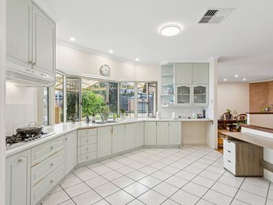 120 Fitzroy Road, Rivervale WA 6103