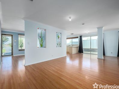 19 Cardinal Gardens, Warnbro WA 6169