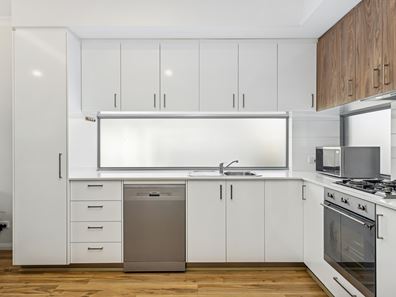 2/323 Hector Street, Tuart Hill WA 6060