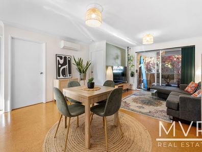 27/2 Pinewood Avenue, Kardinya WA 6163