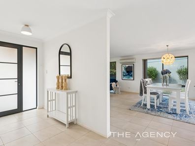 12 Pexton Drive, South Guildford WA 6055