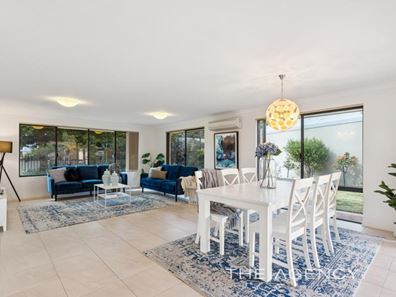 12 Pexton Drive, South Guildford WA 6055