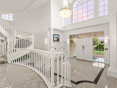 37 Circe Circle North, Dalkeith WA 6009
