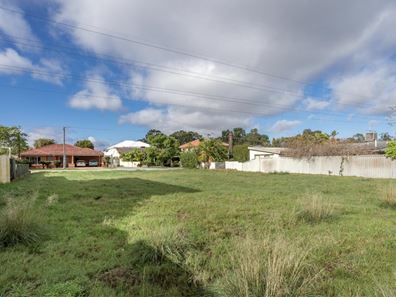 16 Liege Street, Cannington WA 6107