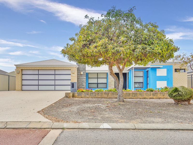 18 Grandmere Parade, Meadow Springs WA 6210