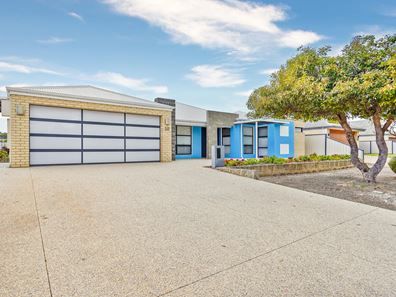 18 Grandmere Parade, Meadow Springs WA 6210