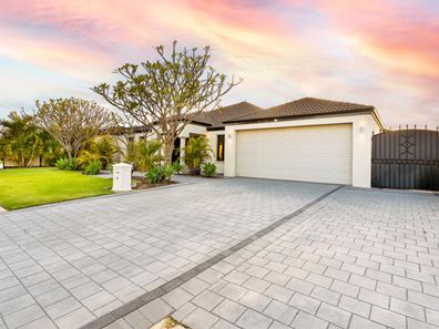 12 Lilac Hill Vista, Madeley WA 6065
