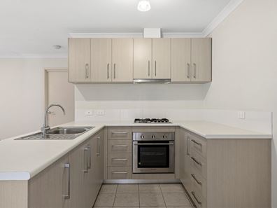 6/71 Kingaroy Drive, Baldivis WA 6171