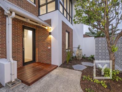 2/2 Foredeck Close, Geographe WA 6280
