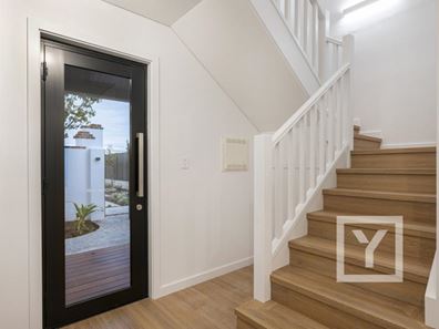 2/2 Foredeck Close, Geographe WA 6280