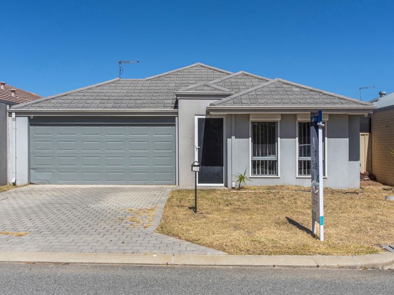 10 Yaramin Way, Golden Bay WA 6174