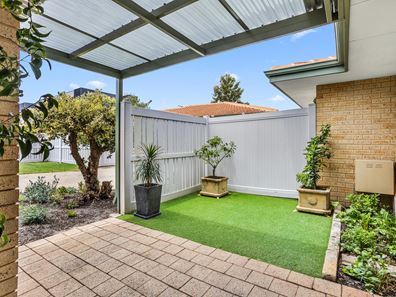 23/35 Winnacott Street, Willagee WA 6156