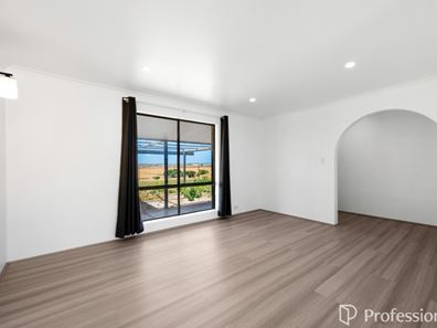 123 Company Road, South Greenough WA 6528