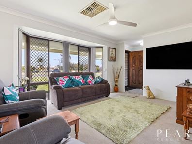 1 Swifts Court, Rockingham WA 6168