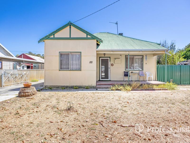 88 Coombes Street, Collie WA 6225