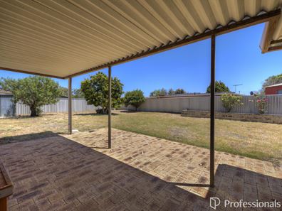 4 Agincourt Drive, Forrestfield WA 6058