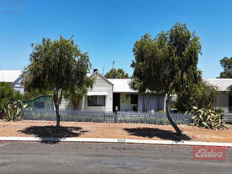 32 Grant Street, Narrogin WA 6312