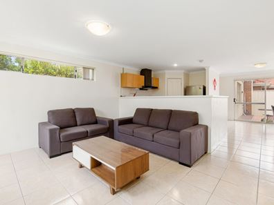 1/27 Bickley Road, Cannington WA 6107