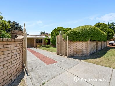 9 Cockatoo Court, High Wycombe WA 6057
