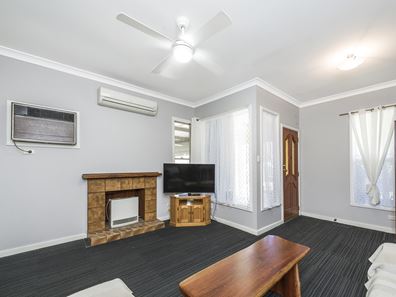 5 Kintore Street, Moora WA 6510