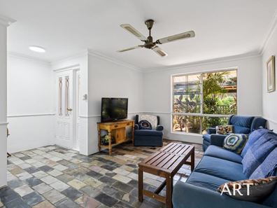 27/1 Moondine Drive, Wembley WA 6014