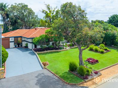 12 Meloway Drive, Maida Vale WA 6057