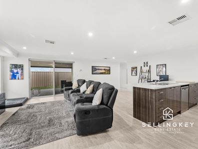 48 FAVEROLLES DRIVE, Southern River WA 6110