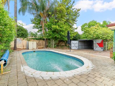 11 Crocus Way, Ferndale WA 6148