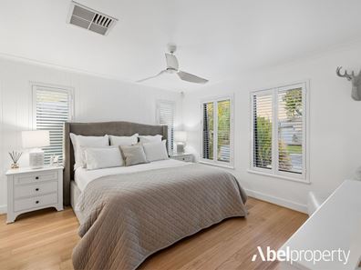4 The Lakes Boulevard, Jandakot WA 6164