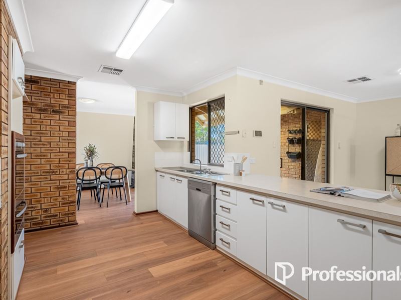 49 Twickenham Drive, Kingsley WA 6026